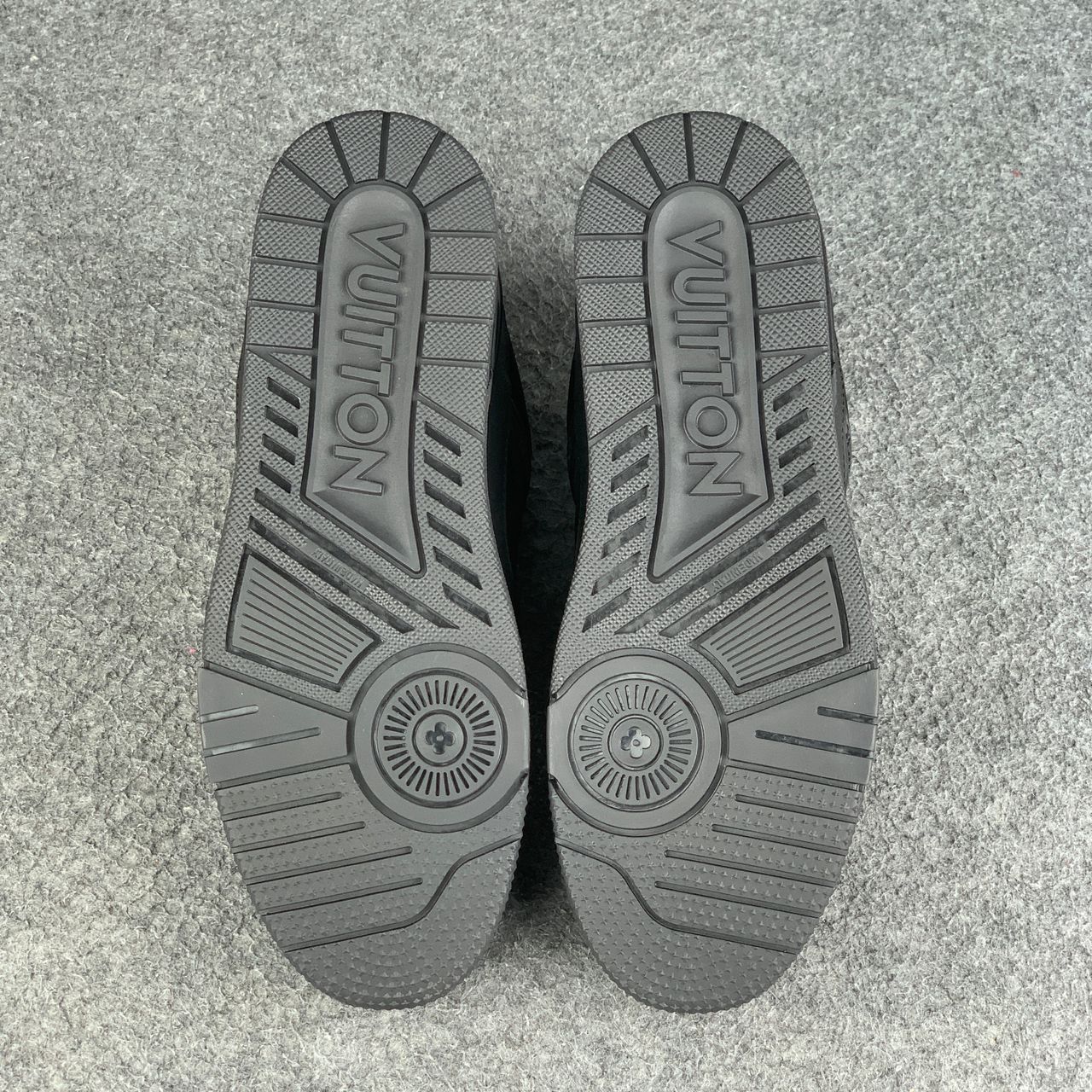 LV Trainer 'Black Monochrome'