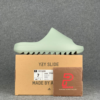 Yeezy Slides 'Salt'