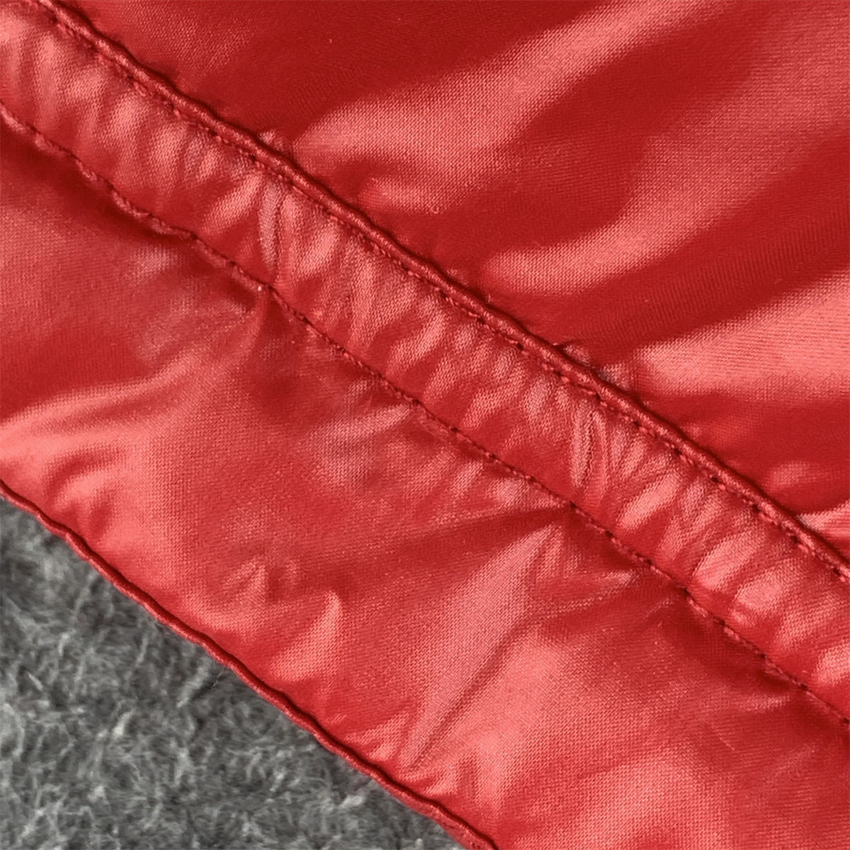 Moncler Maljasset Short Down Jacket ‘Red’