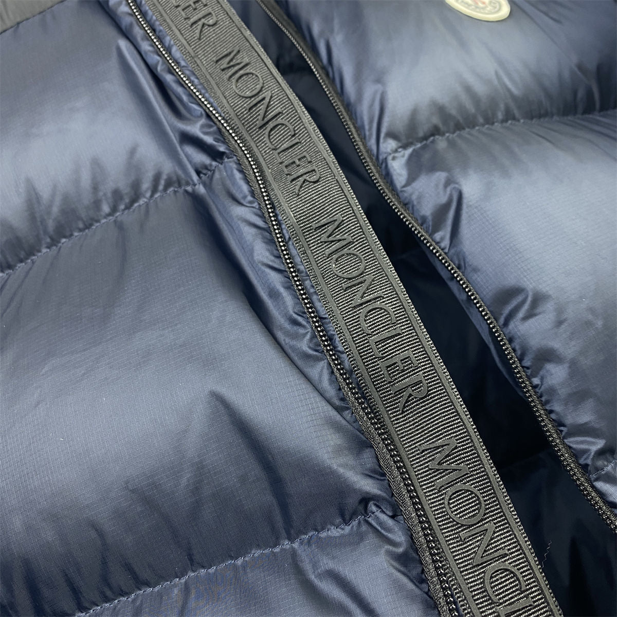 Moncler Peuplier Short Down Jacket ‘Navy’