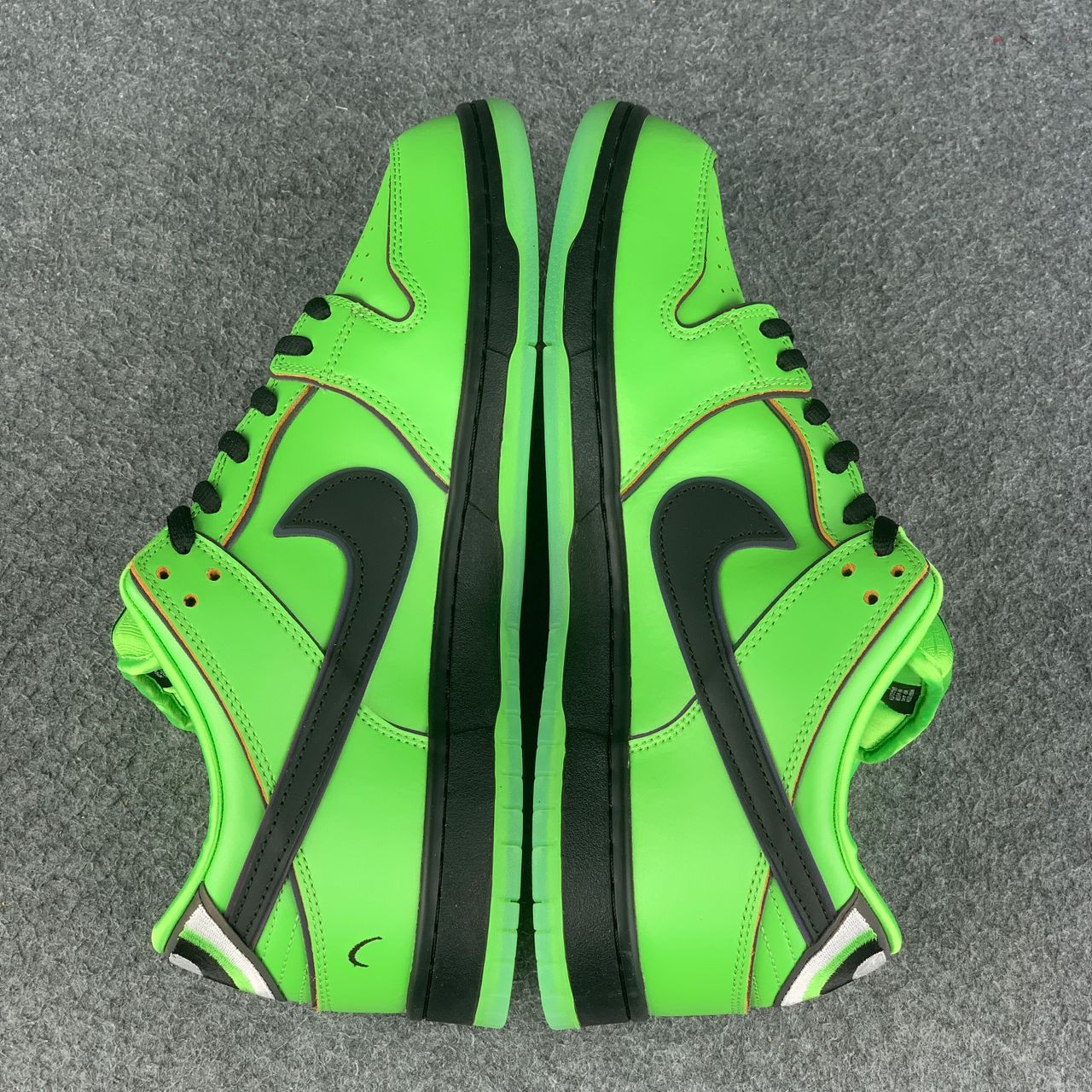 The Powerpuff Girls x Dunk Low Pro SB QS 'Buttercup'