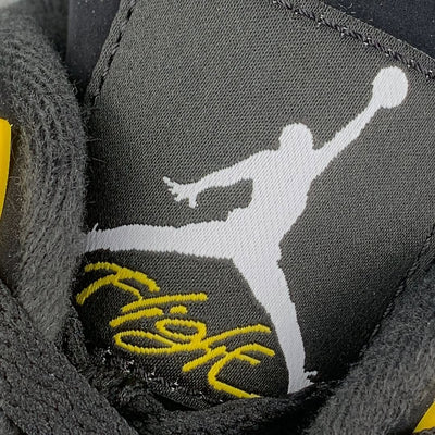 Air Jordan 4 Retro 'Thunder' 2023
