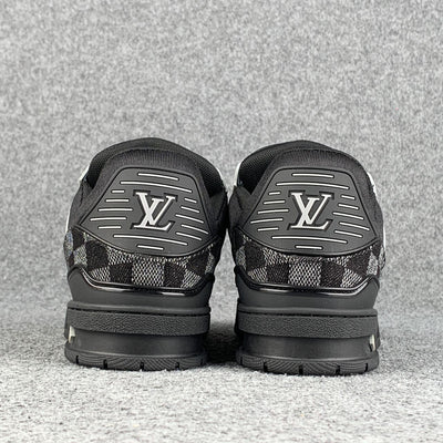 LV Trainer Damier 'Black'