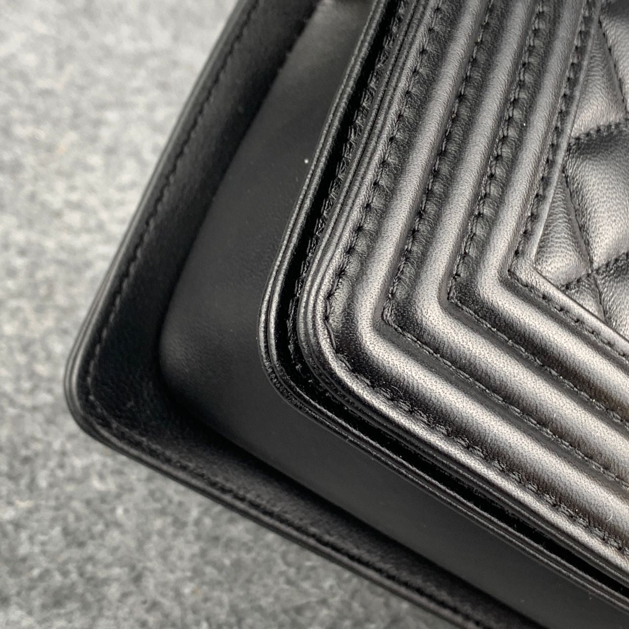 CC Boy Flap Diamond Quilted Small Bag Gold-Tone Black (2018)