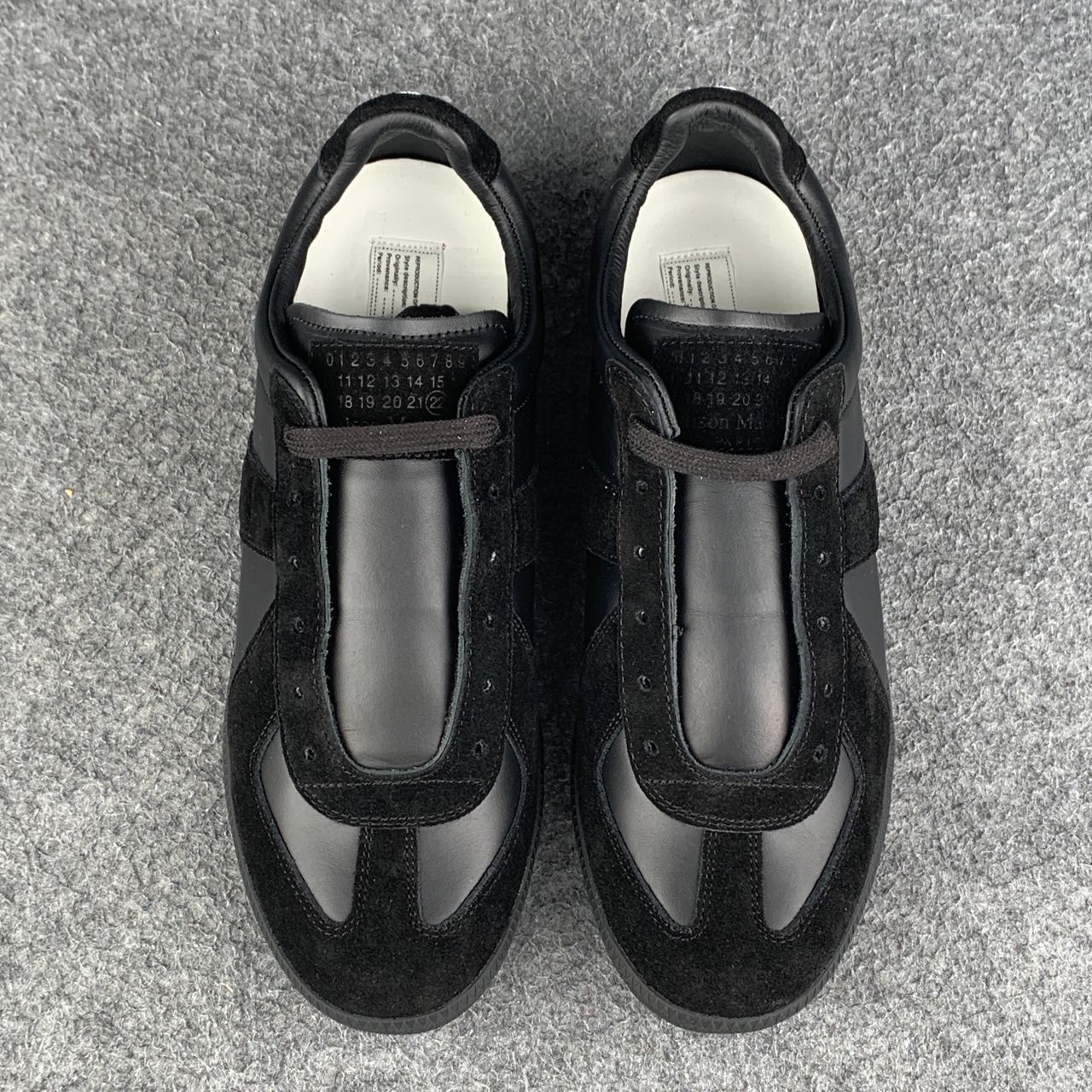 Maison Margiela Replica 'Black'