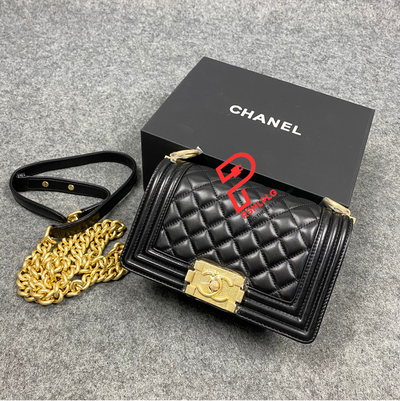 CC Boy Flap
Diamond Quilted Small Bag Black