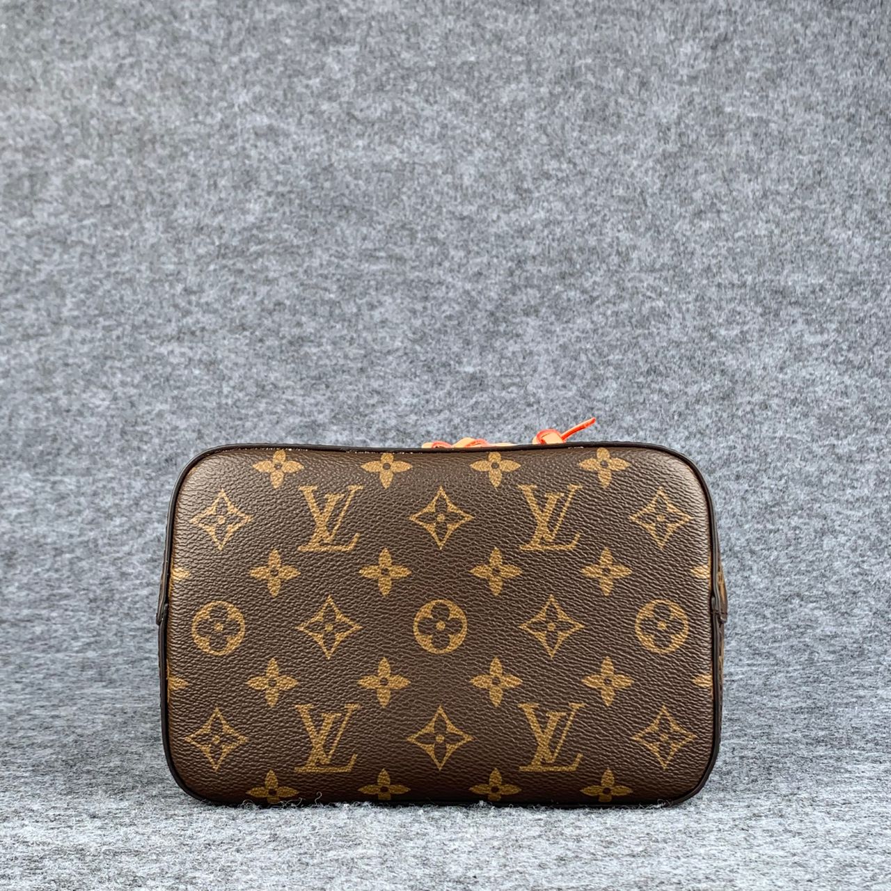 LV NéoNoé BB Monogram Canvas Bucket Bag (B-Grade)