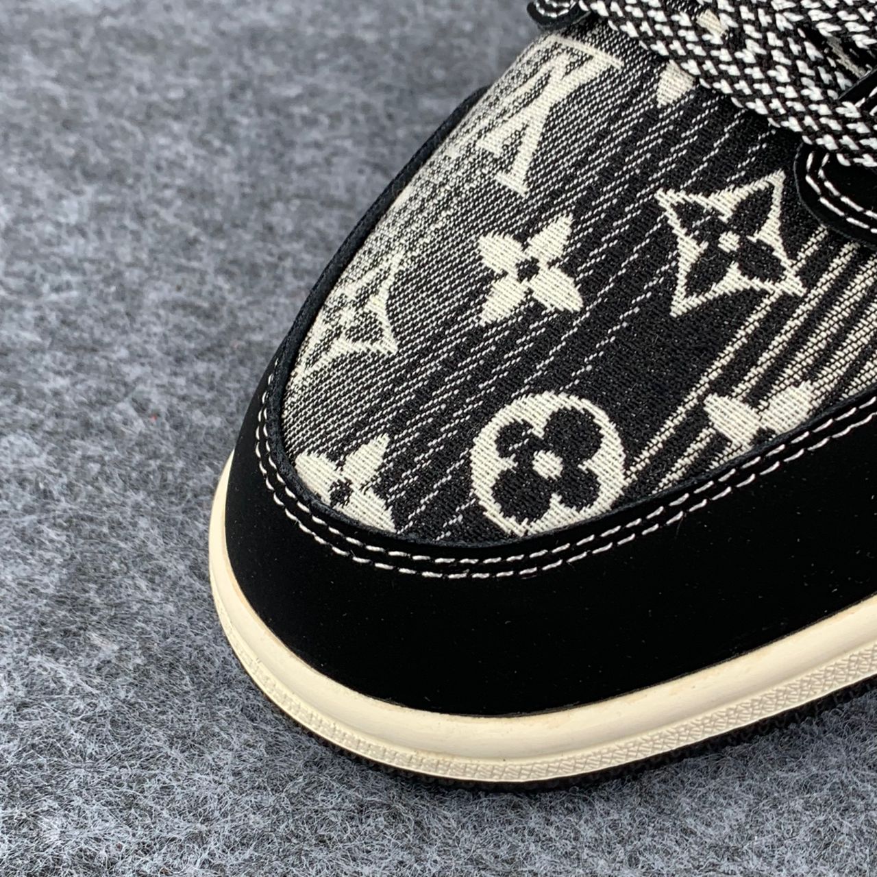 Custom Air Jordan 1 Low 'Noir Loom' – Prsnlplg