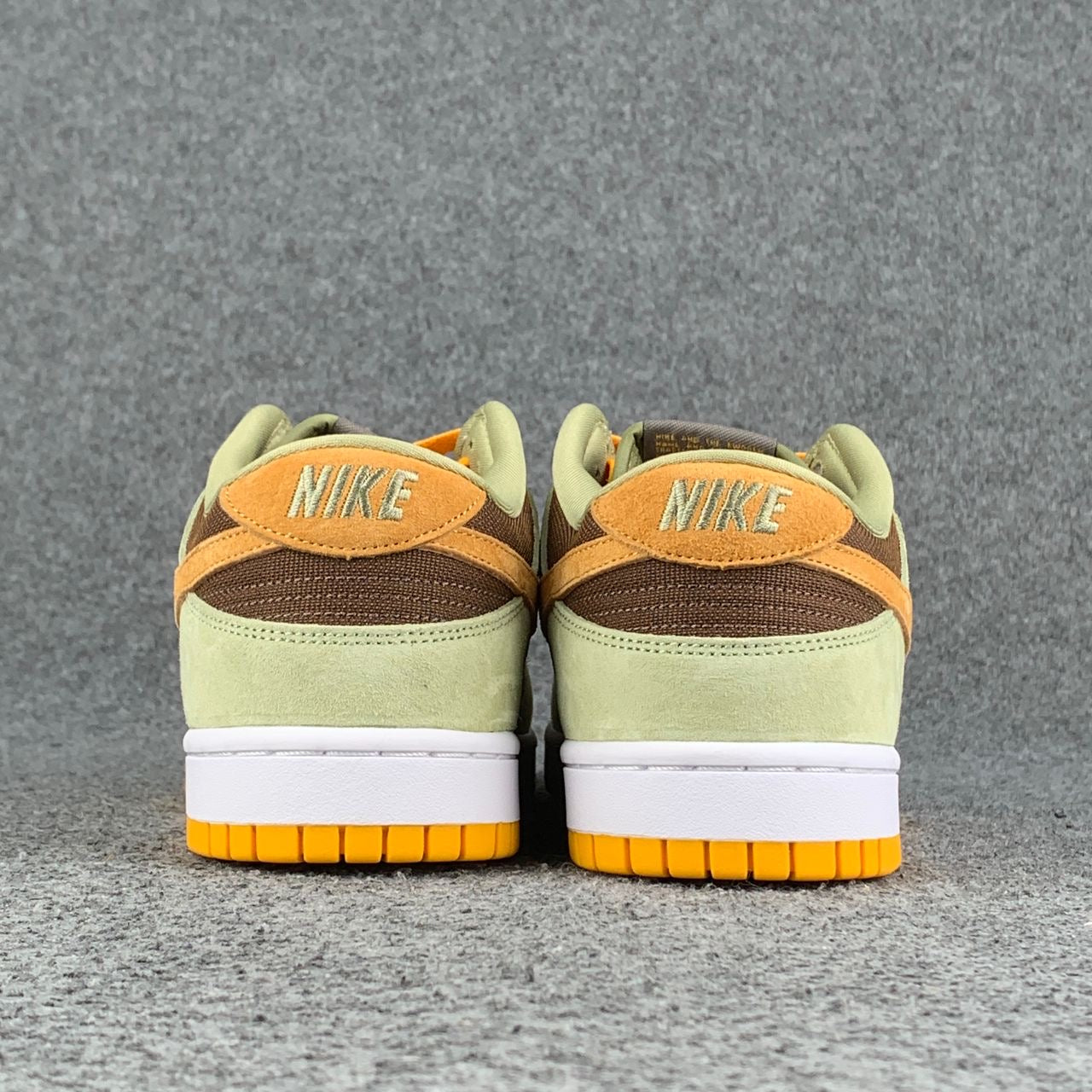 Dunk Low 'Dusty Olive'
