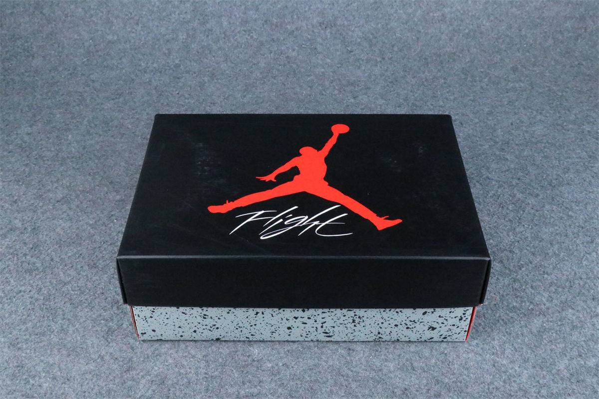 Air Jordan 4 Retro UNC Tar Heels PE (2025)