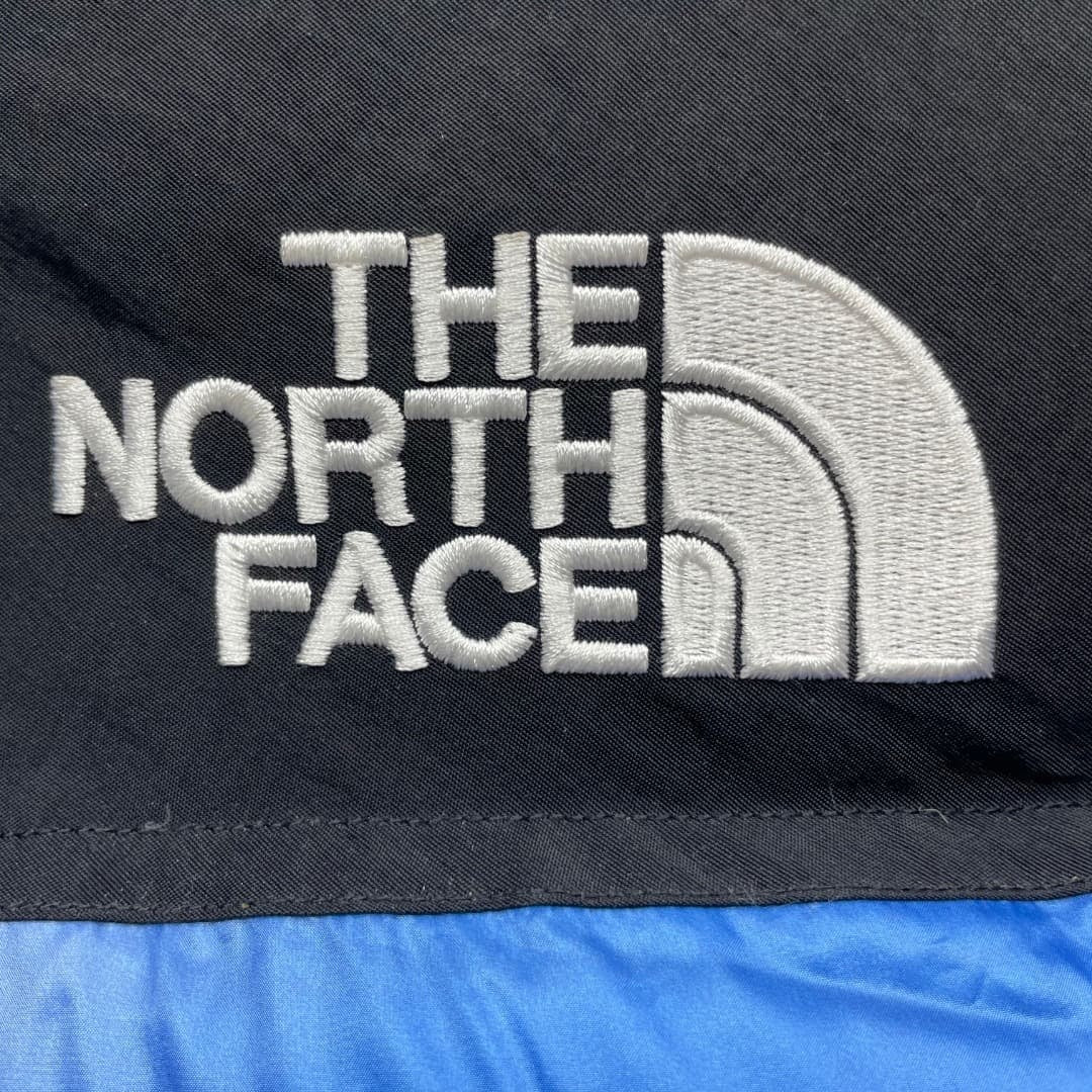 Supreme x The North Face Mountain Baltoro Jacket 'Blue/White'