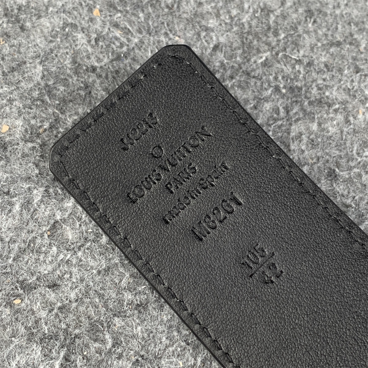 LV Initiales 40mm Reversible Belt ‘Light Grey’