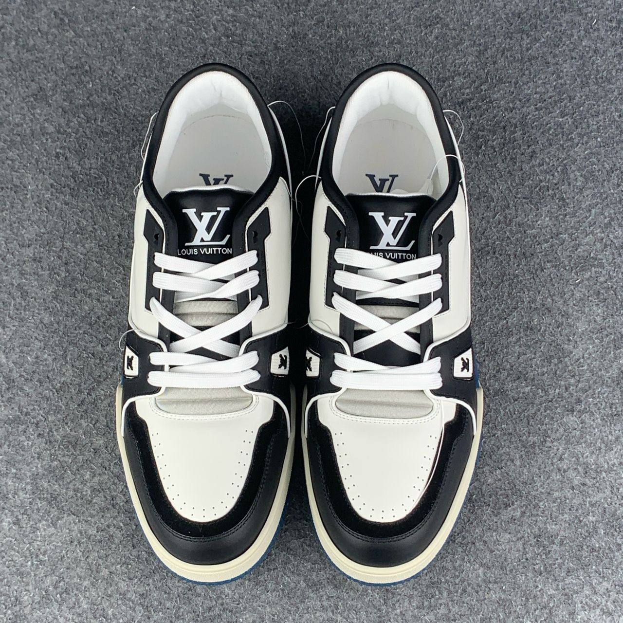 Louis Vuitton Trainer 'White Black Blue'