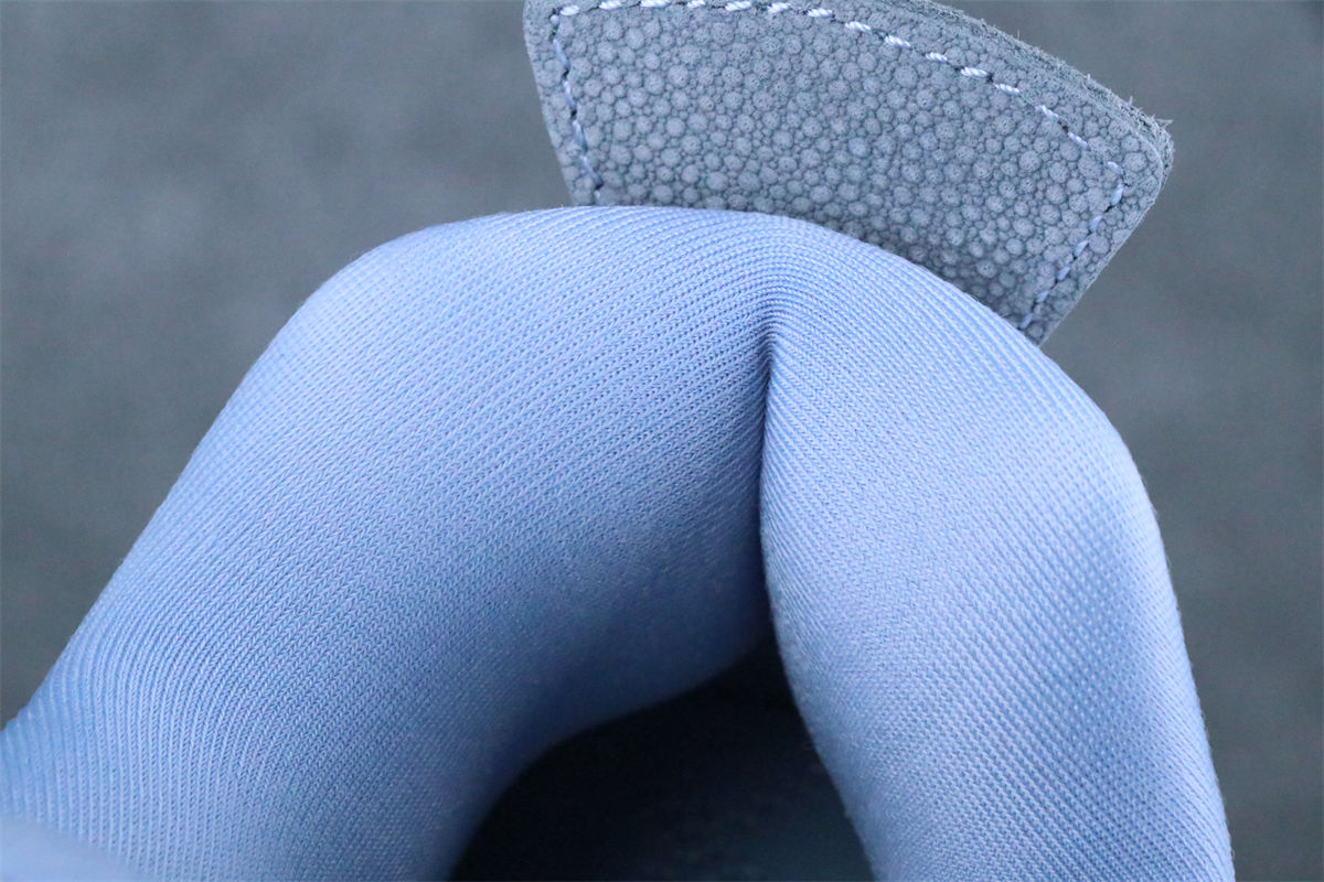 Air Jordan 4 Retro UNC Tar Heels PE (2025)