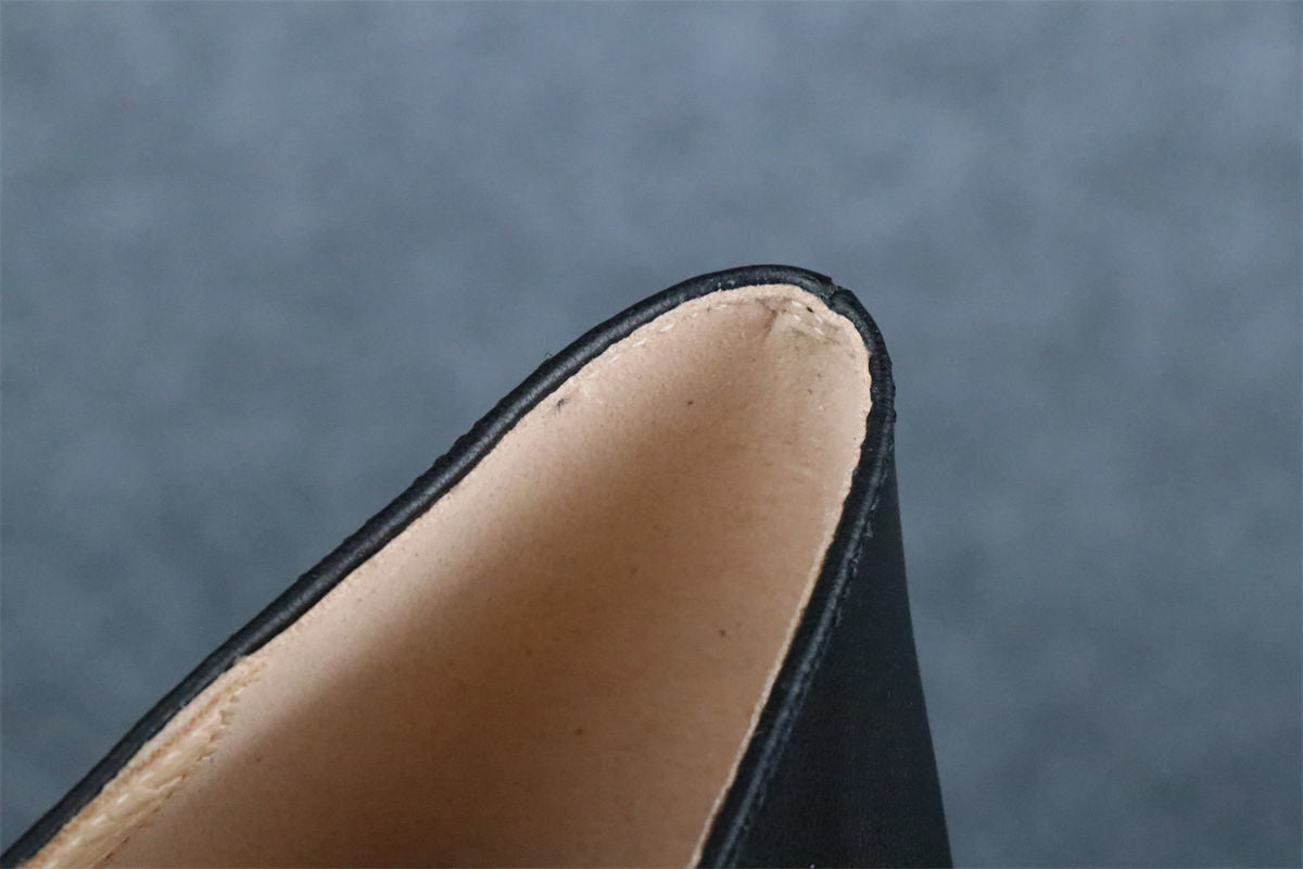 CL Kate Pump 'Matte Black'