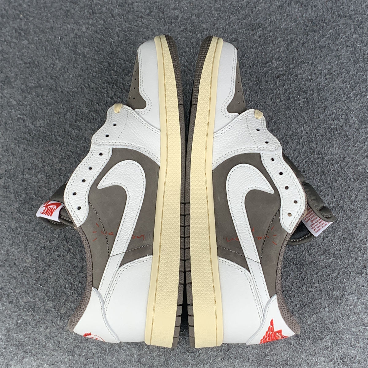Travis Scott x Air Jordan 1 Retro Low OG 'Reverse Mocha' (B-Grade Version)