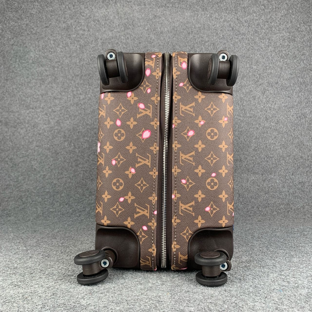 Takashi Murakami x LV Horizon 55 Suitcase