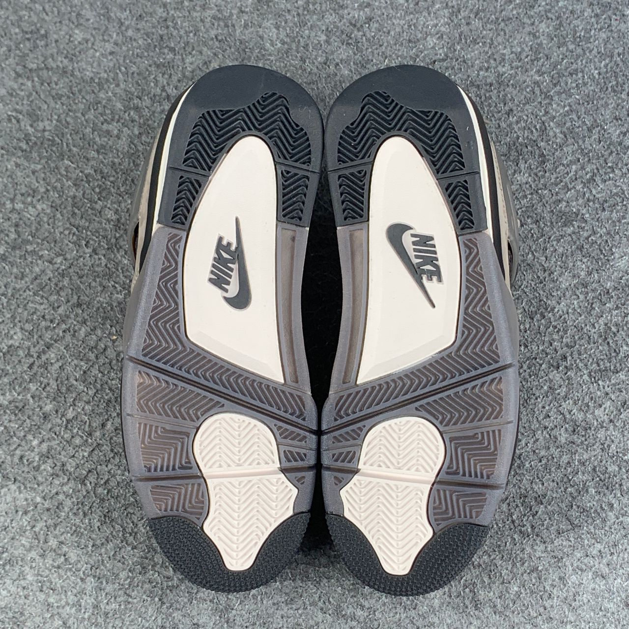 Air Jordan 4 Retro 'Cave Stone'