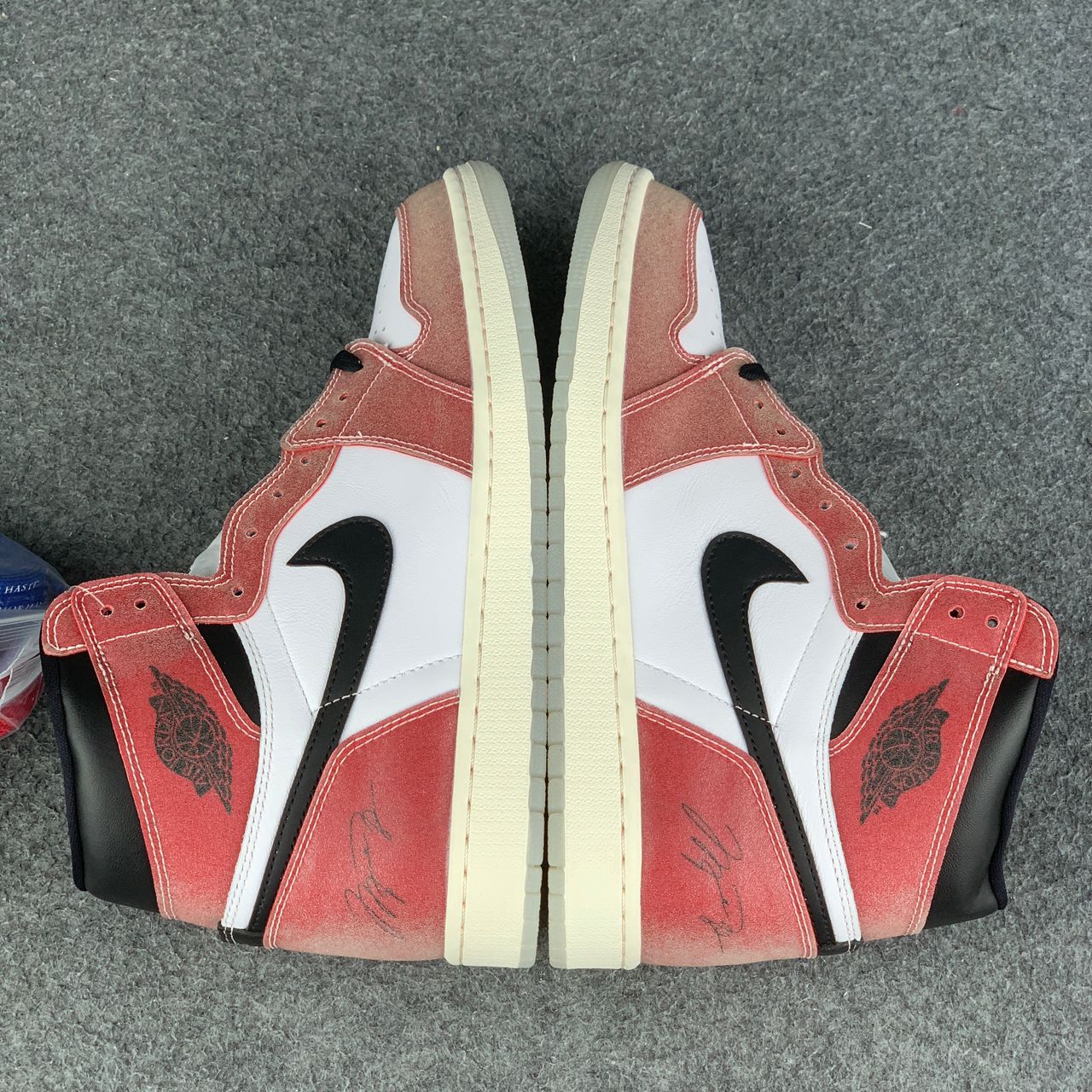 Trophy Room x Air Jordan 1 High OG SP 'Chicago'
