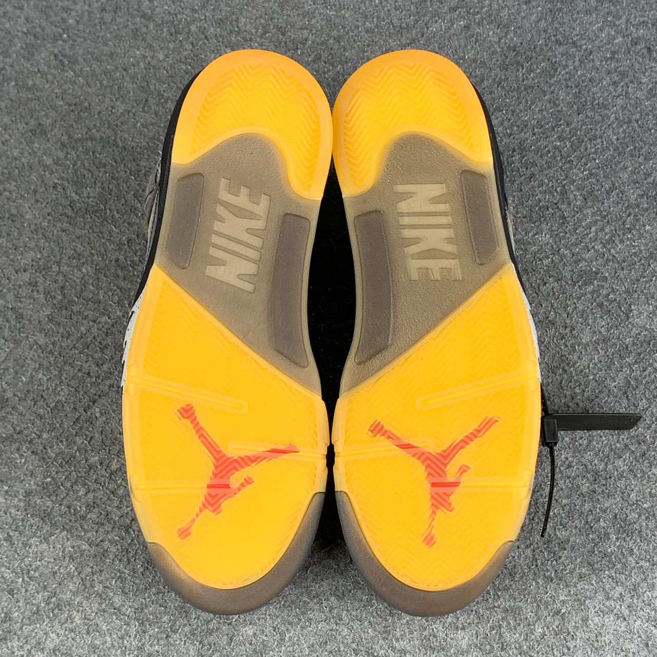 Off-White x Air Jordan 5 Retro SP 'Muslin' 