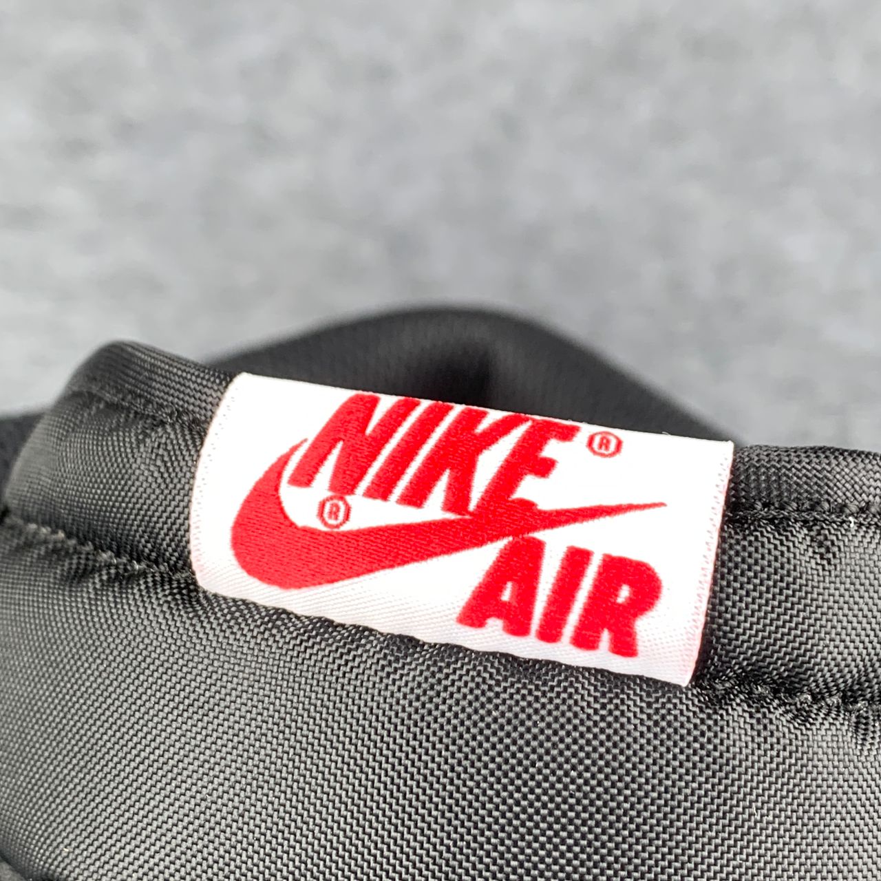 Air Jordan 1 Retro High OG 'Fearless'