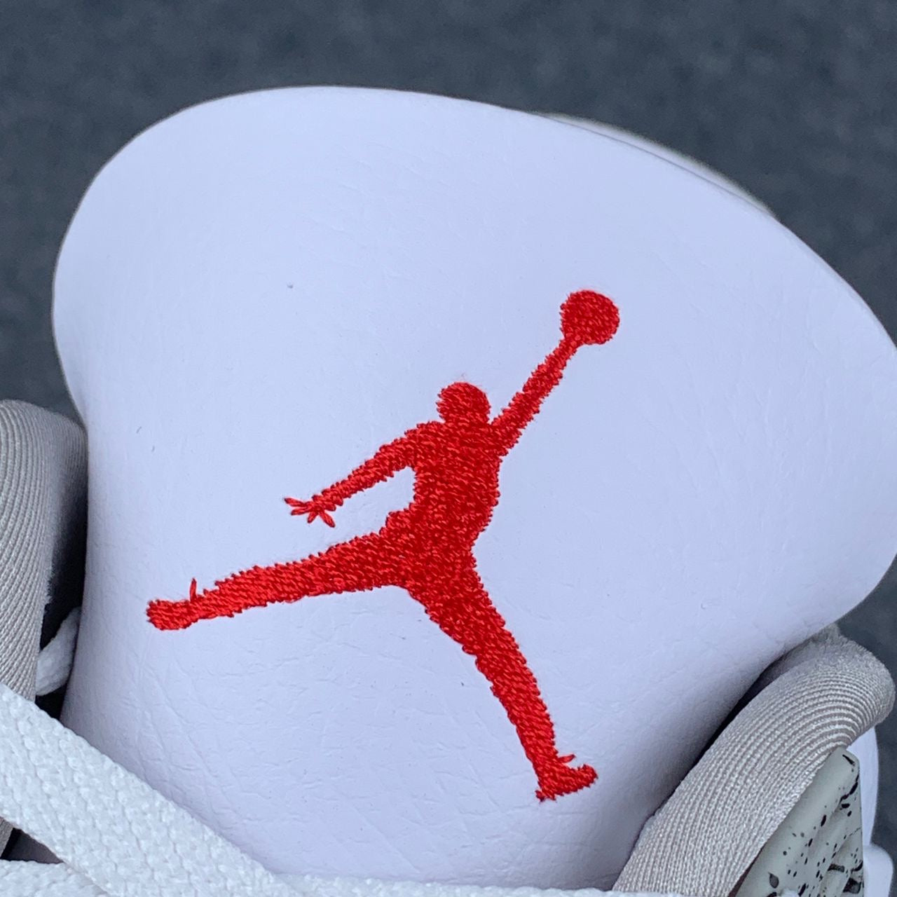 Air Jordan 4 Retro 'White Oreo'