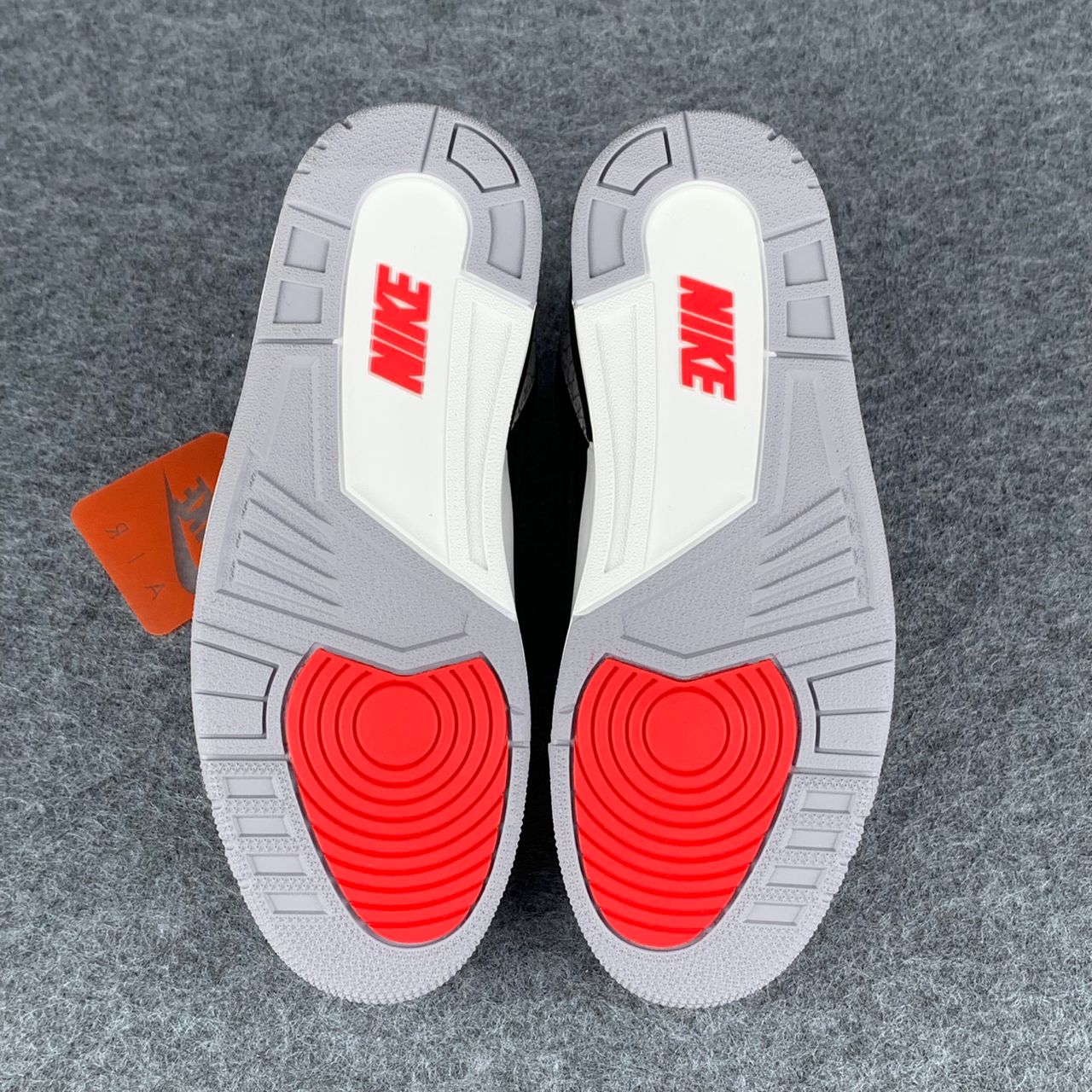 Air Jordan 3 Retro OG 'Black Cement' 2024