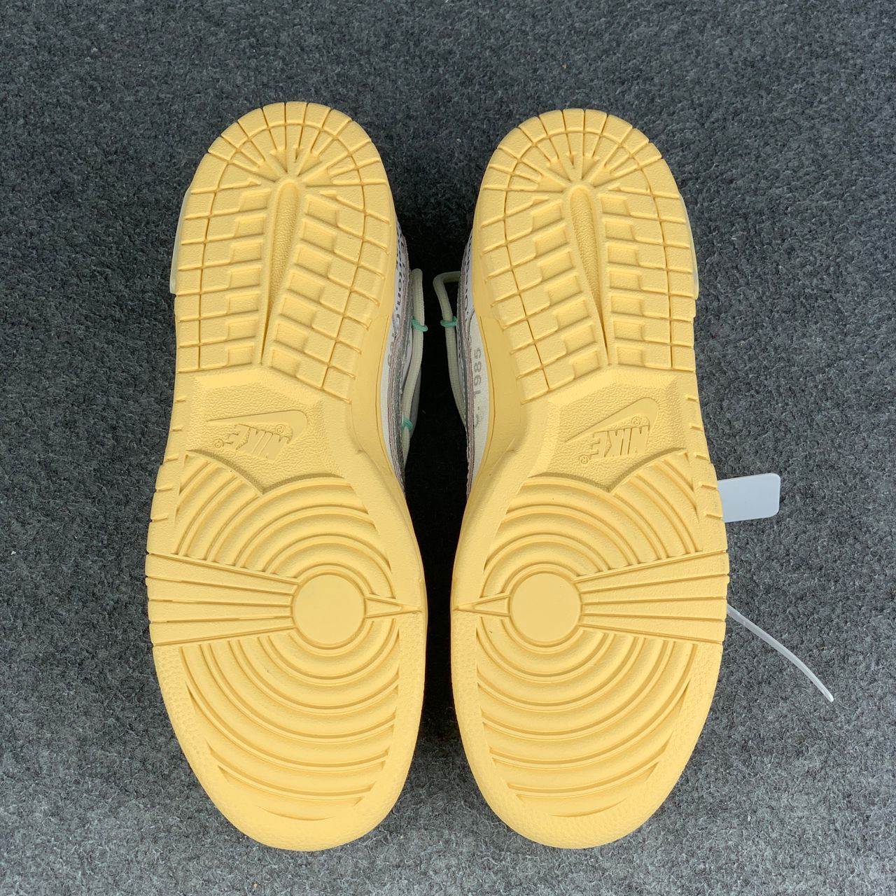 Off-White x Nike Dunk Low 'Lot 01 of 50'