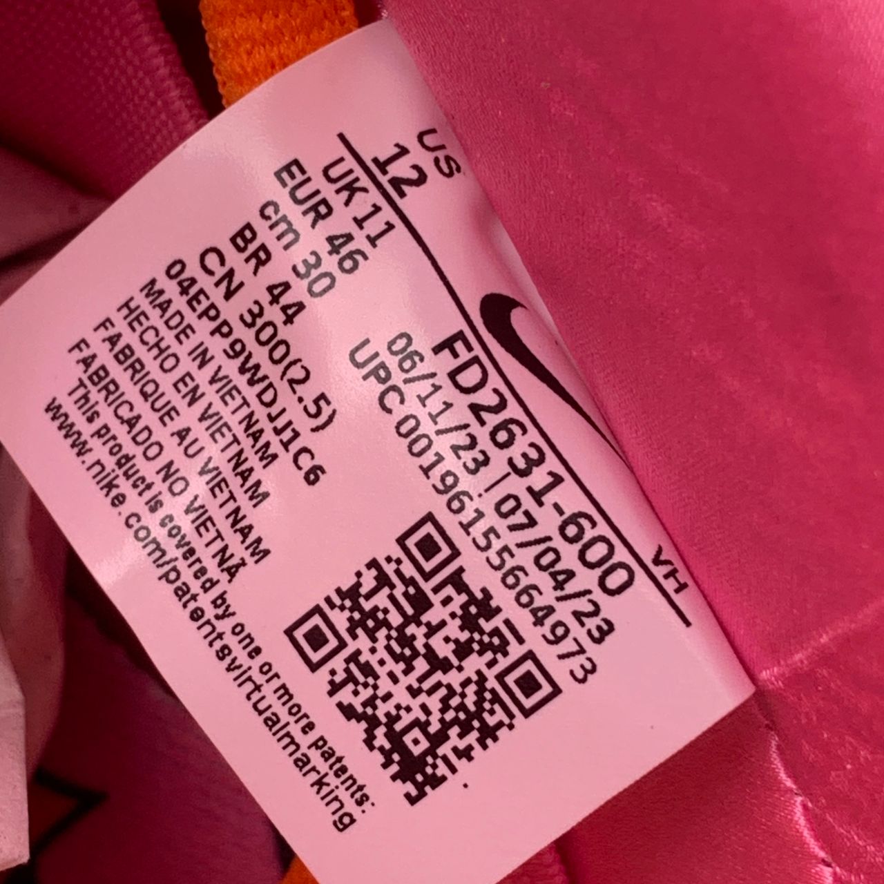 The Powerpuff Girls x Dunk Low Pro SB QS 'Blossom'