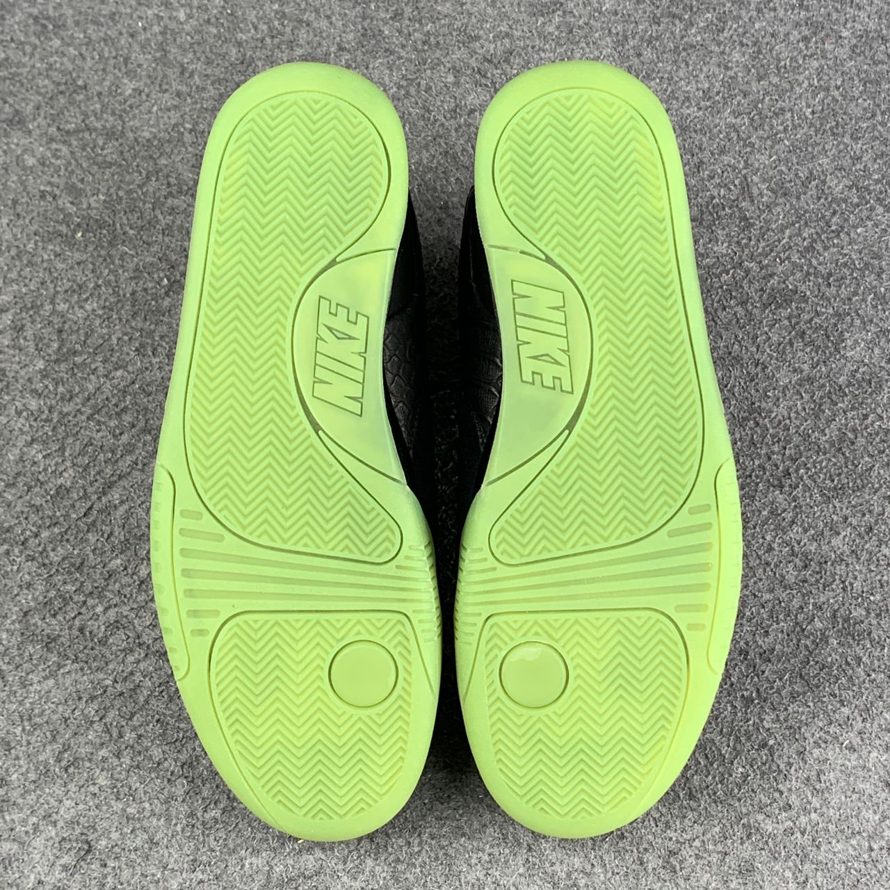 Air Yeezy 2 NRG 'Solar Red'