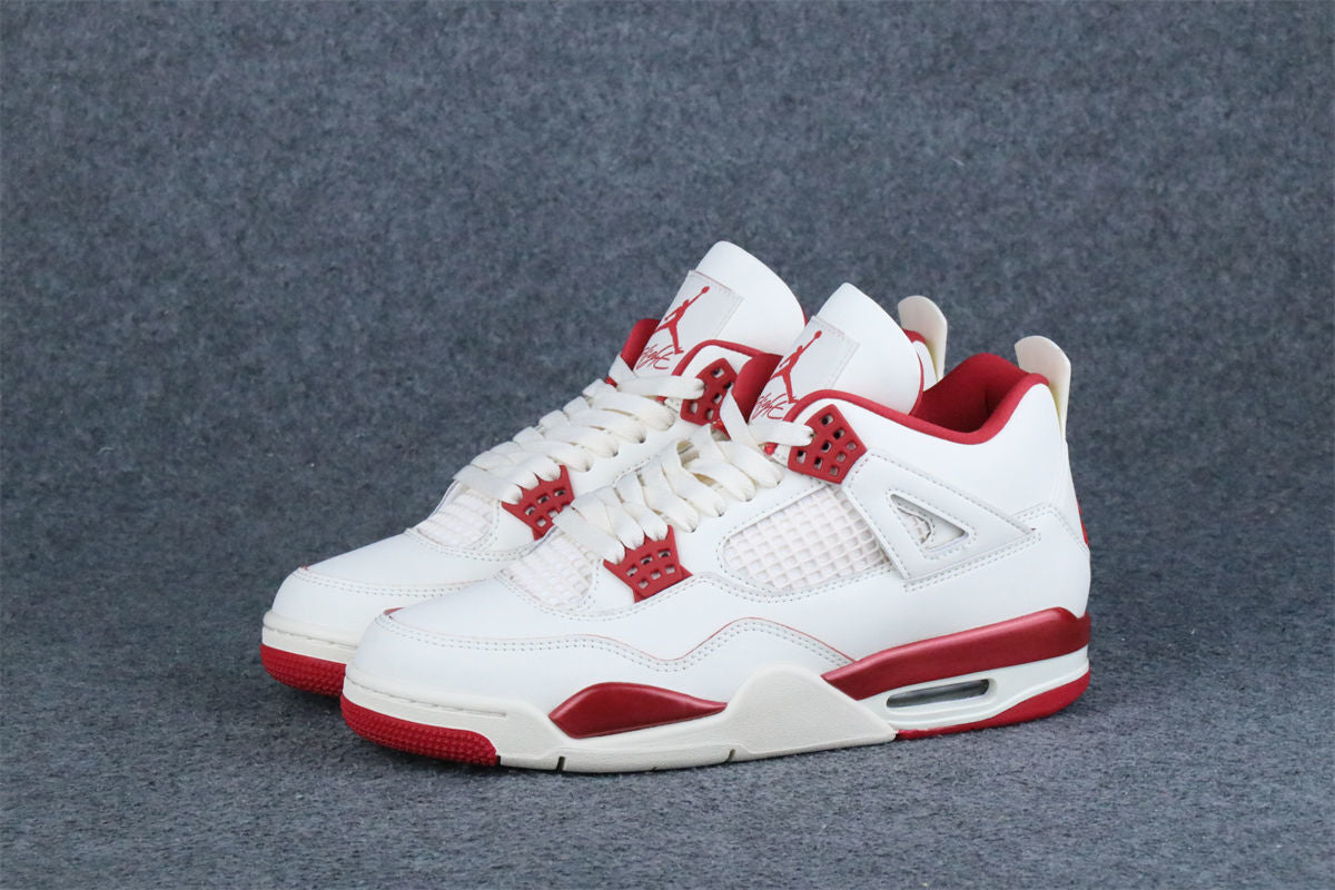 (Early Look) Air Jordan 4 Retro “Pale Ivory / Sierra Red”
