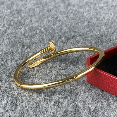 Juste un Clou Bracelet in Yellow Gold with Diamonds