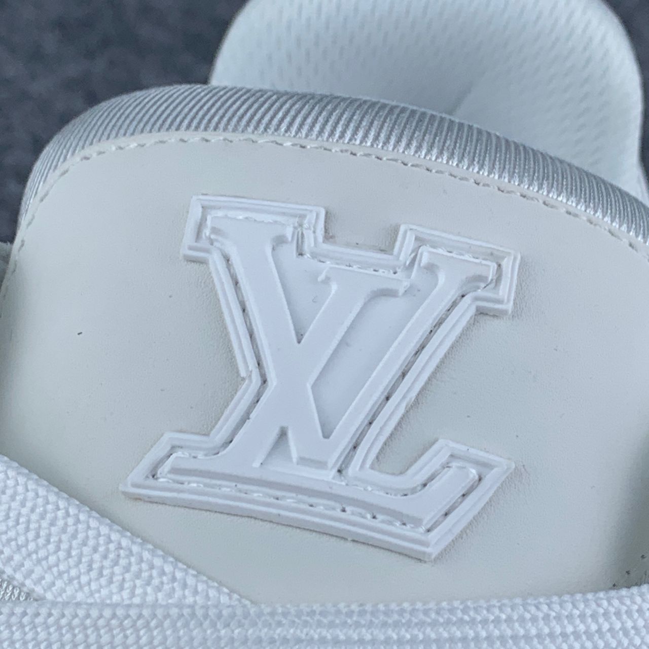 LV Trainer Low 'White' (2)