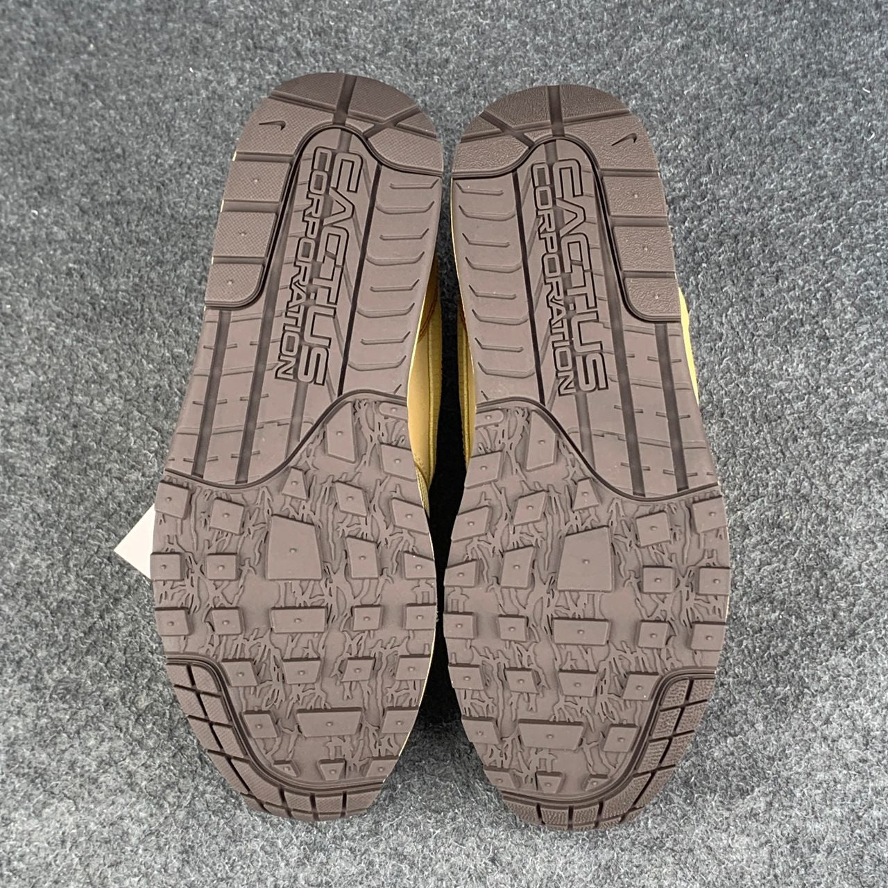 Travis Scott x Air Max 1 'Baroque Brown'