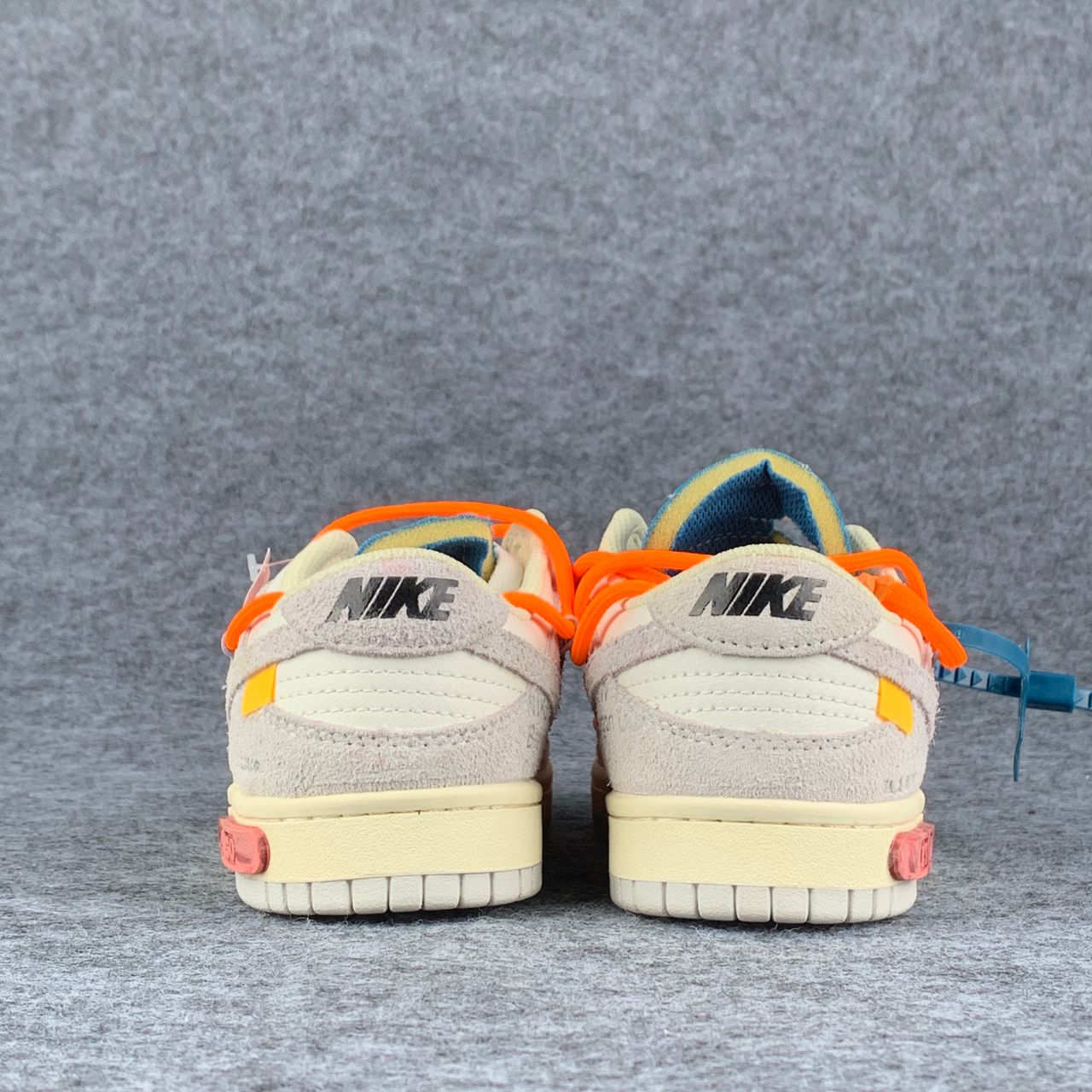 Off-White x Dunk Low 