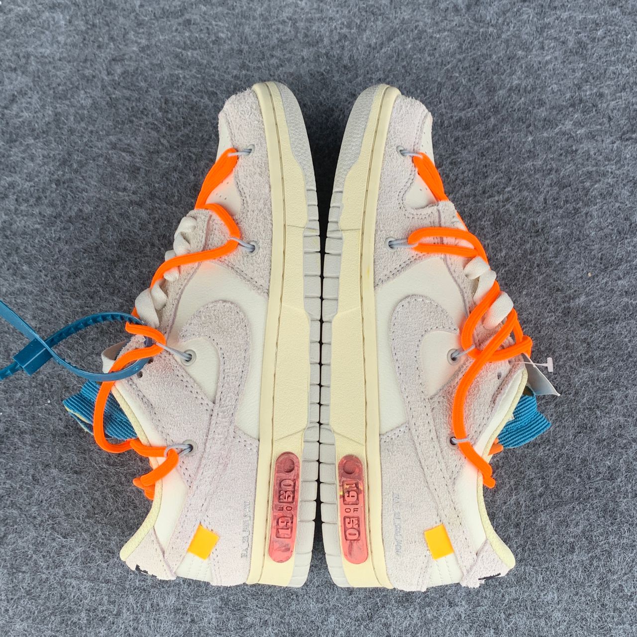 Off-White x Dunk Low 