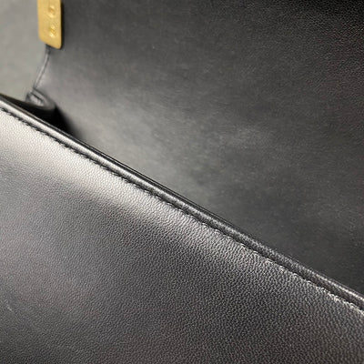 CC Boy Flap
Diamond Quilted Small Bag Black