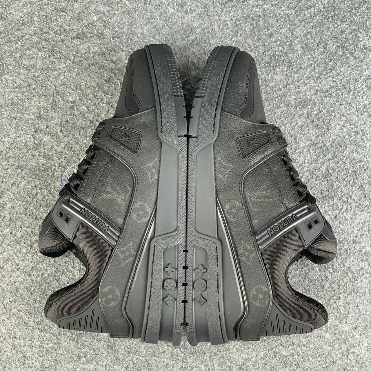 LV Trainer 'Black Monochrome'