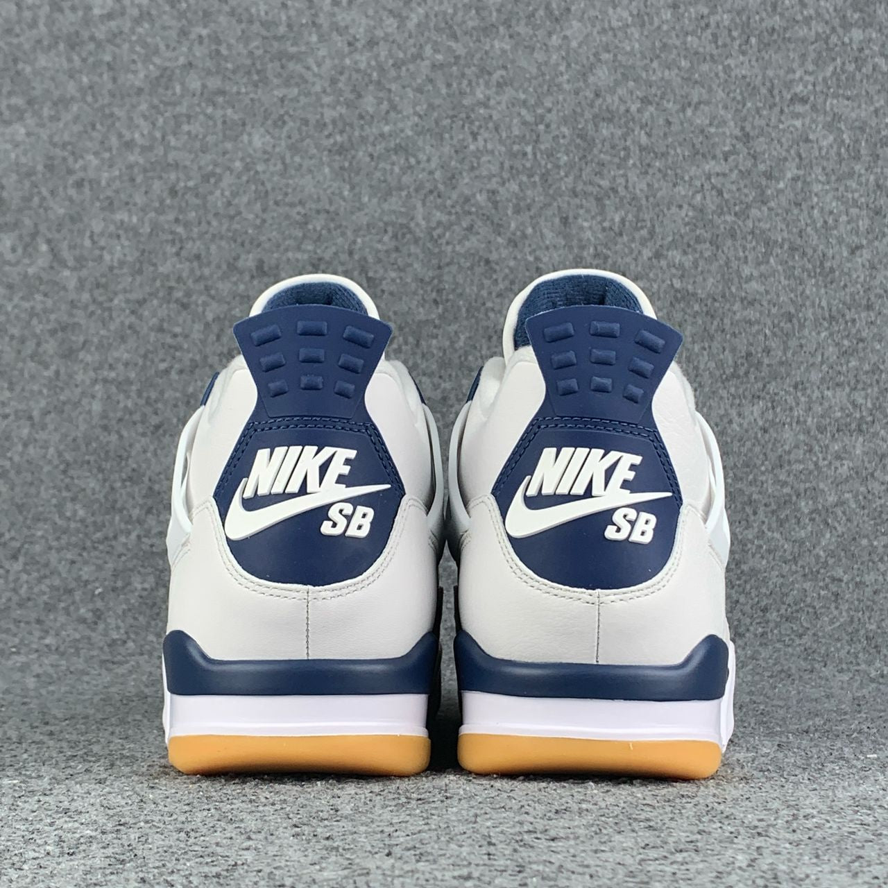 Nike SB x Air Jordan 4 Retro SP 'Navy