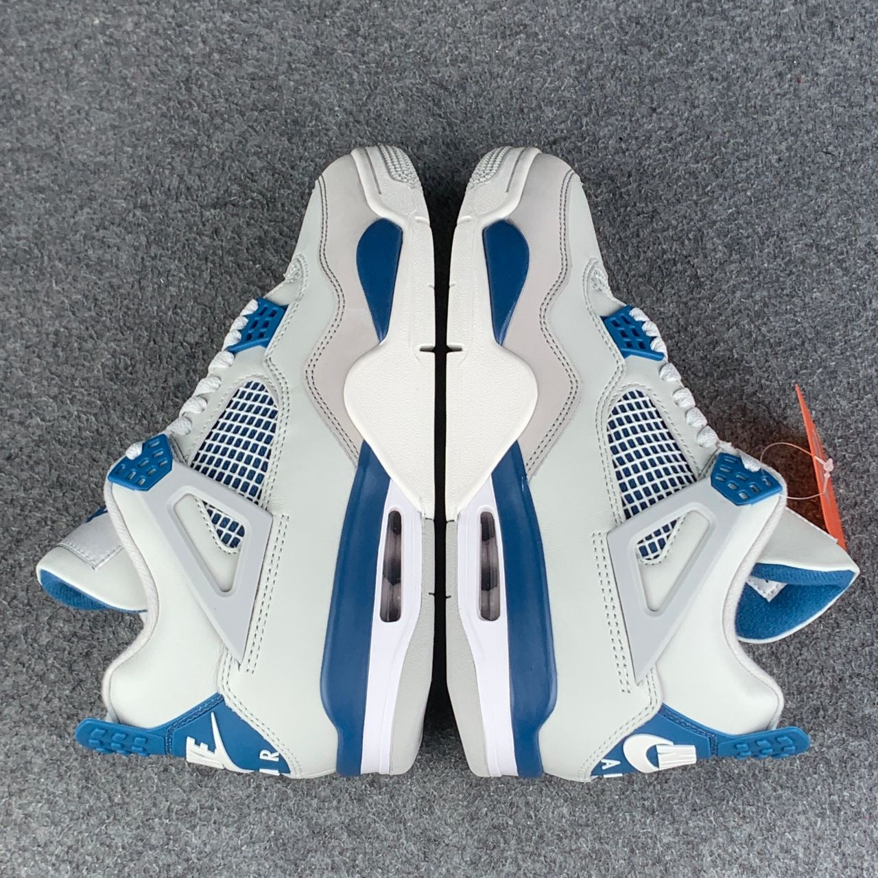 Air Jordan 4 Retro 'Military Blue' 2024