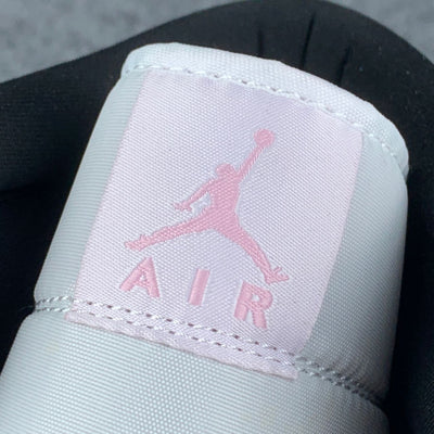 Wmns Air Jordan 1 Mid SE 'Dutch Green'