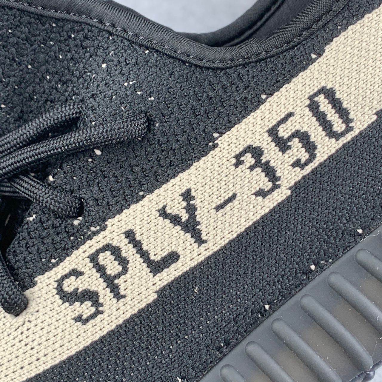 Yeezy Boost 350 V2 'Oreo'