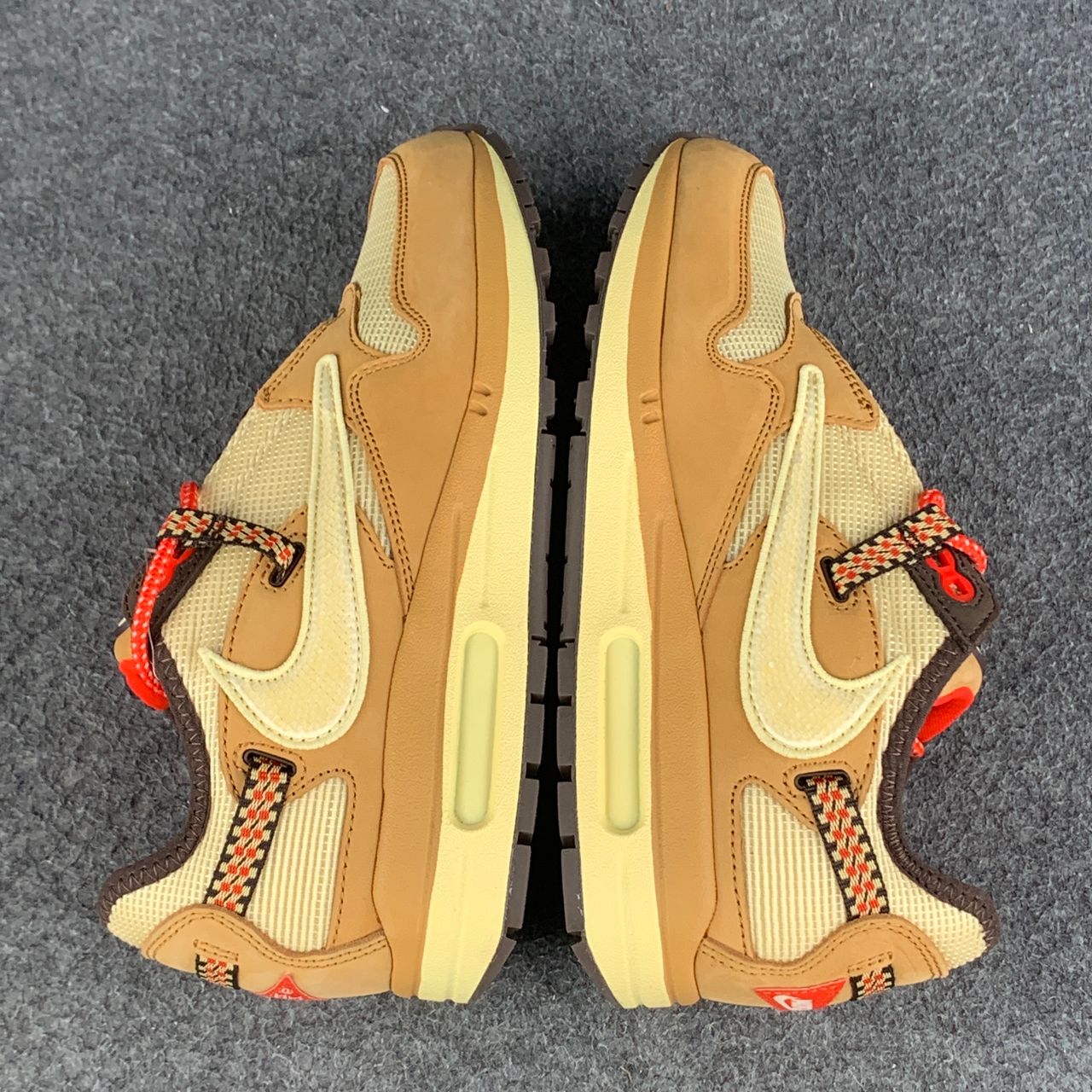 Travis Scott x Air Max 1 'Wheat'
