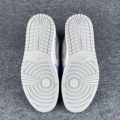 Jordan 1 Retro High OG Hyper Royal