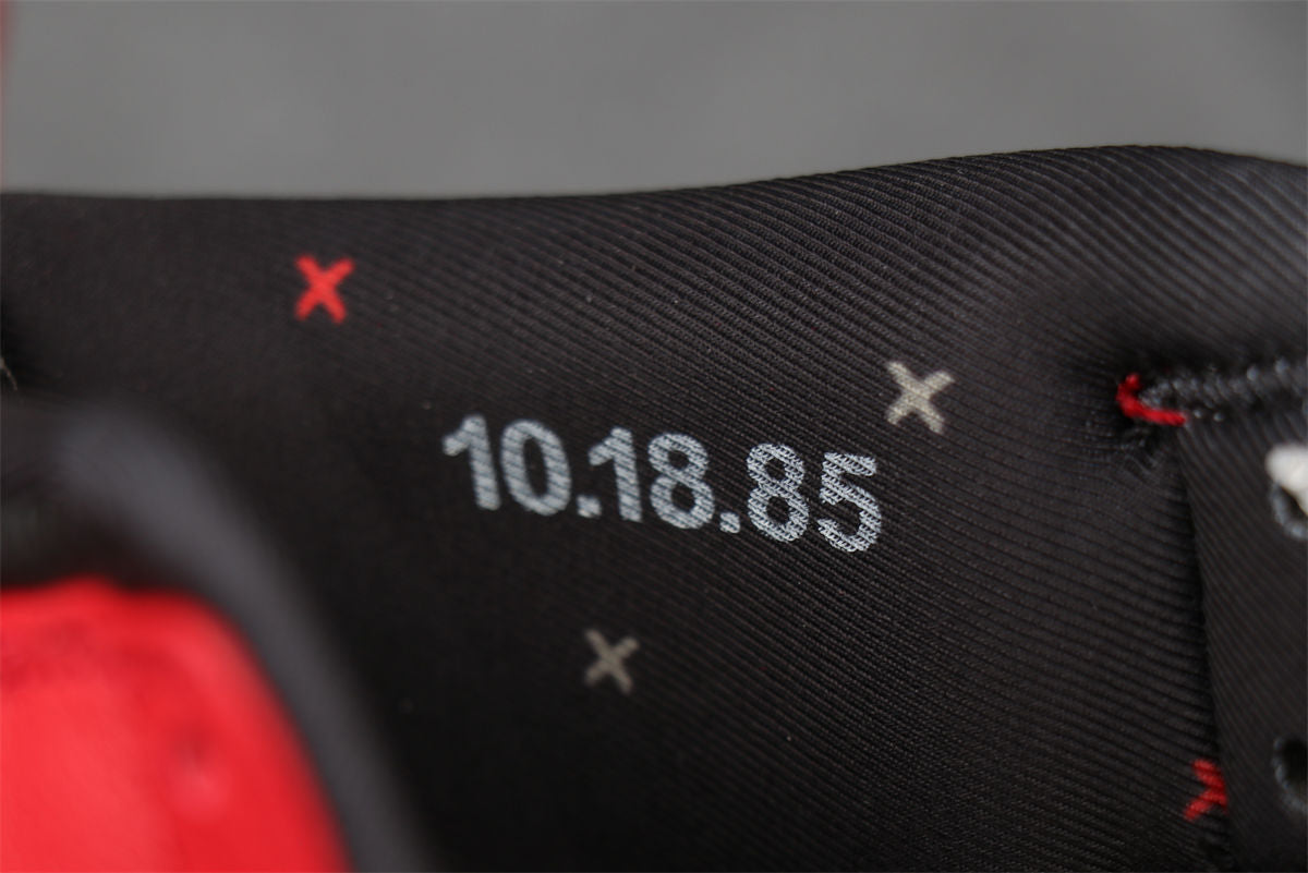 Air Jordan 1 Retro High 'Banned' 2011 (B-GRADE)
