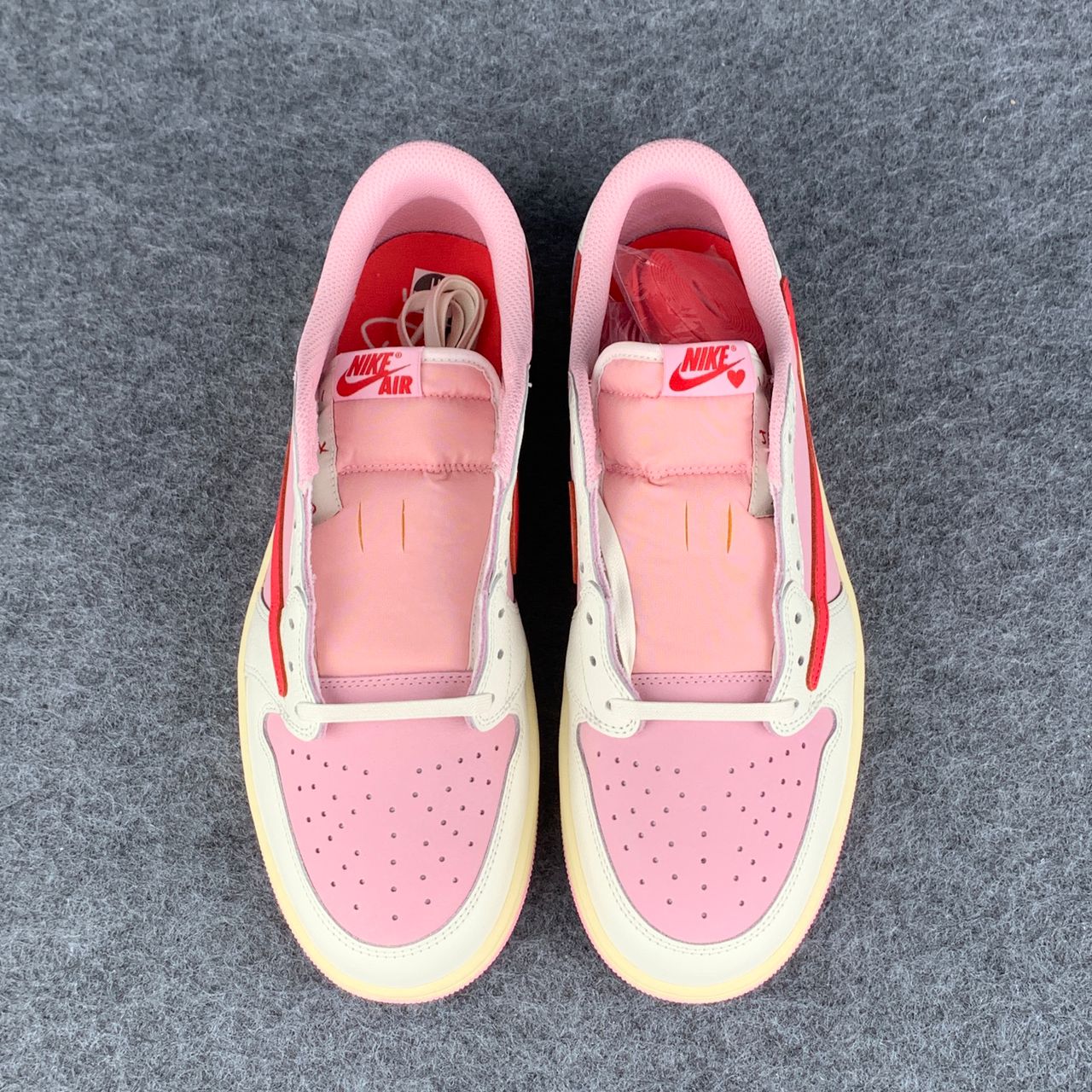 Travis Scott x Air Jordan 1 Retro Low OG 'Tropical Pink' (B-grade, Damaged Box)