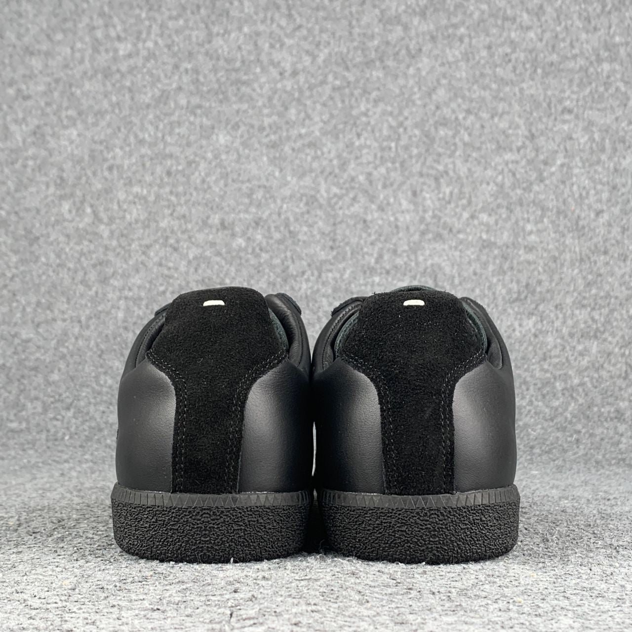 Maison Margiela Replica 'Black'