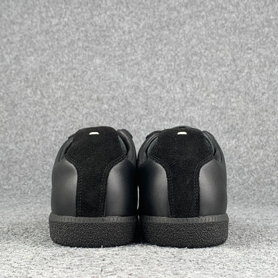 Maison Margiela Replica 'Black'