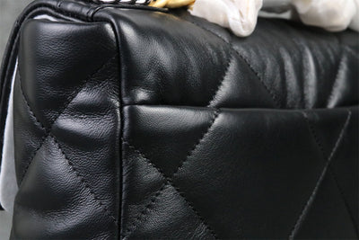 CC 19 Large Flap Handbag Black