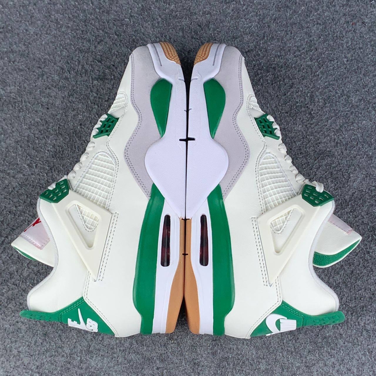 Nike SB x Air Jordan 4 Retro SP 'Pine Green'